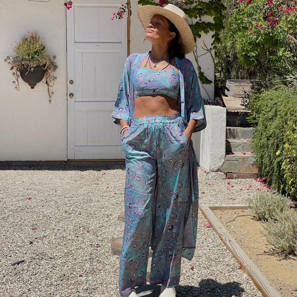 Silk set kimono 👘 free sizes trouser M and top M - Picture 4 of 4